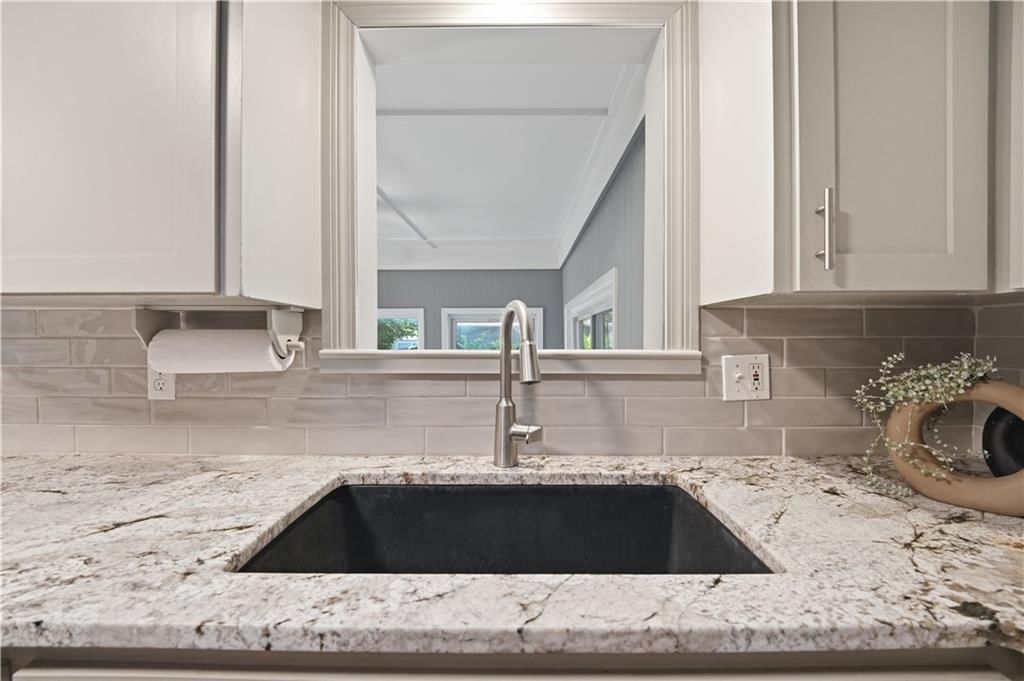 5509 W 70th Terrace — photo 15