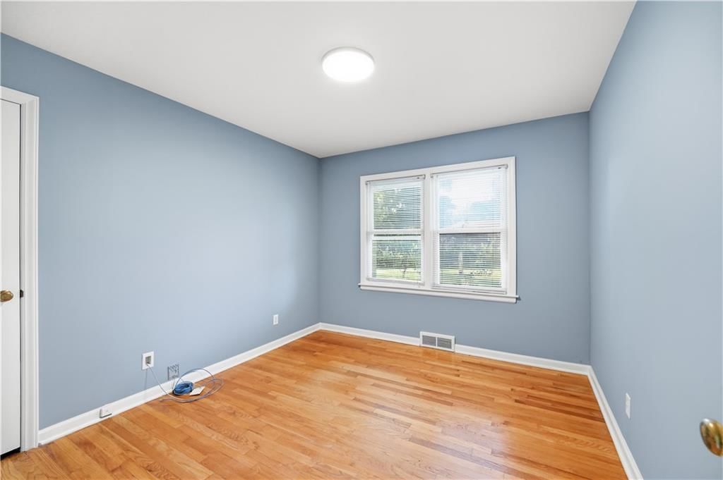 5509 W 70th Terrace — photo 23