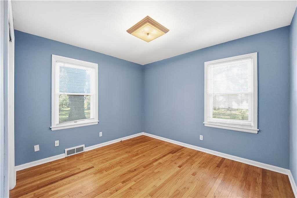 5509 W 70th Terrace — photo 27