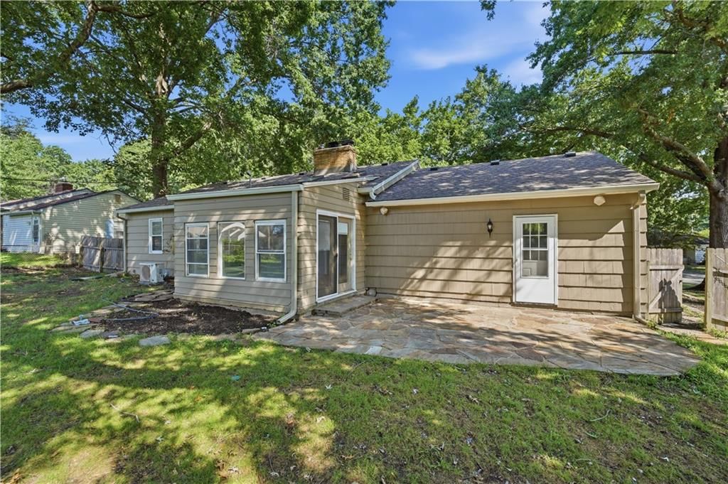 5509 W 70th Terrace — photo 37