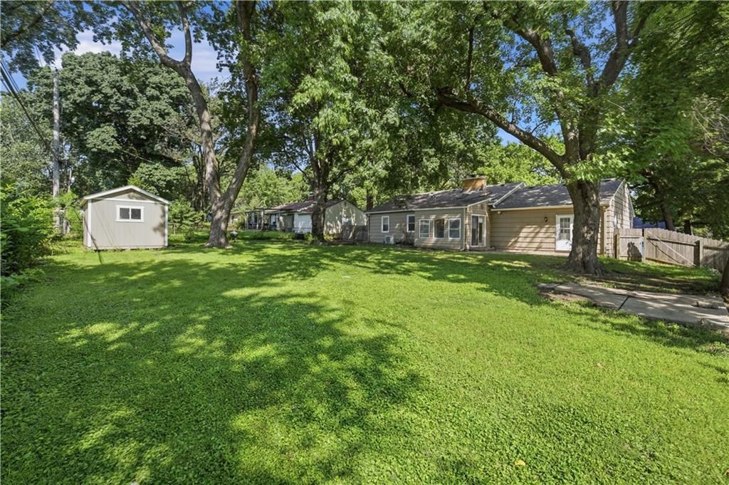5509 W 70th Terrace — photo 39
