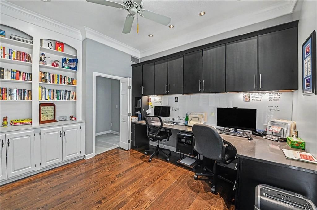 3901 W 121st Terrace — photo 8