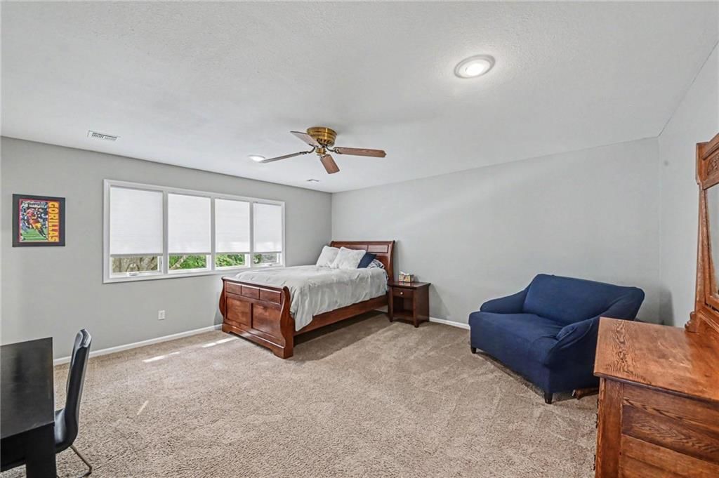 3901 W 121st Terrace — photo 33
