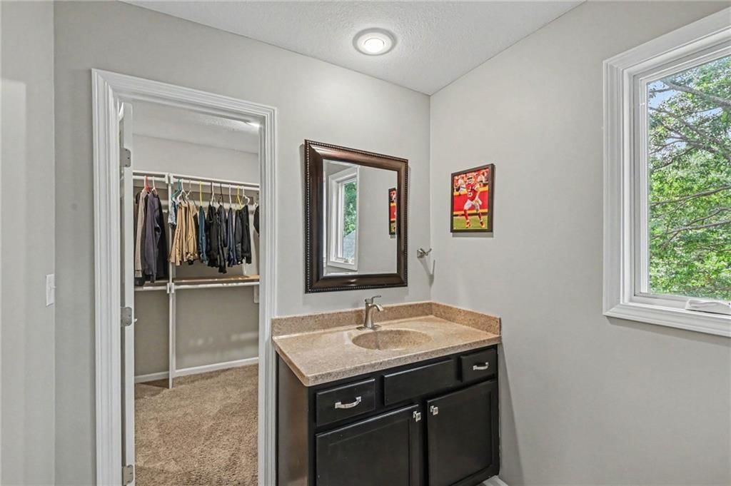 3901 W 121st Terrace — photo 34