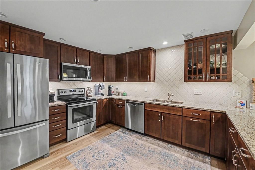 3901 W 121st Terrace — photo 40