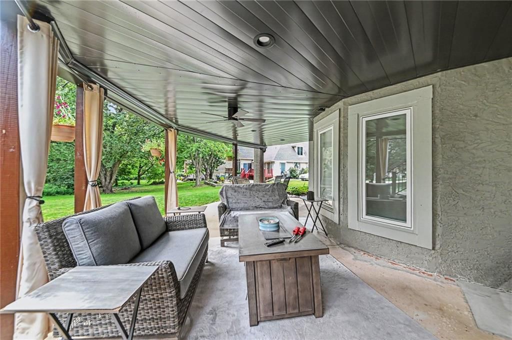 3901 W 121st Terrace — photo 47