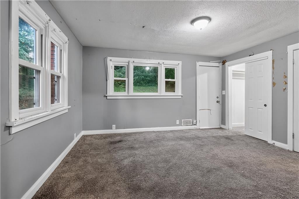 5026 The Paseo Boulevard — photo 13