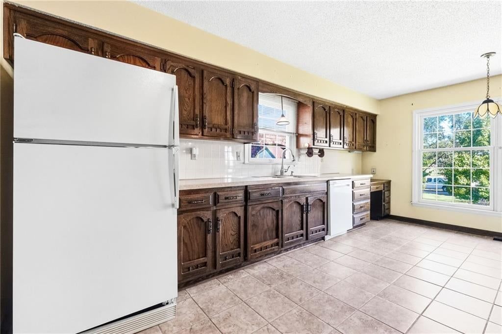 705 Sivley Street — photo 10