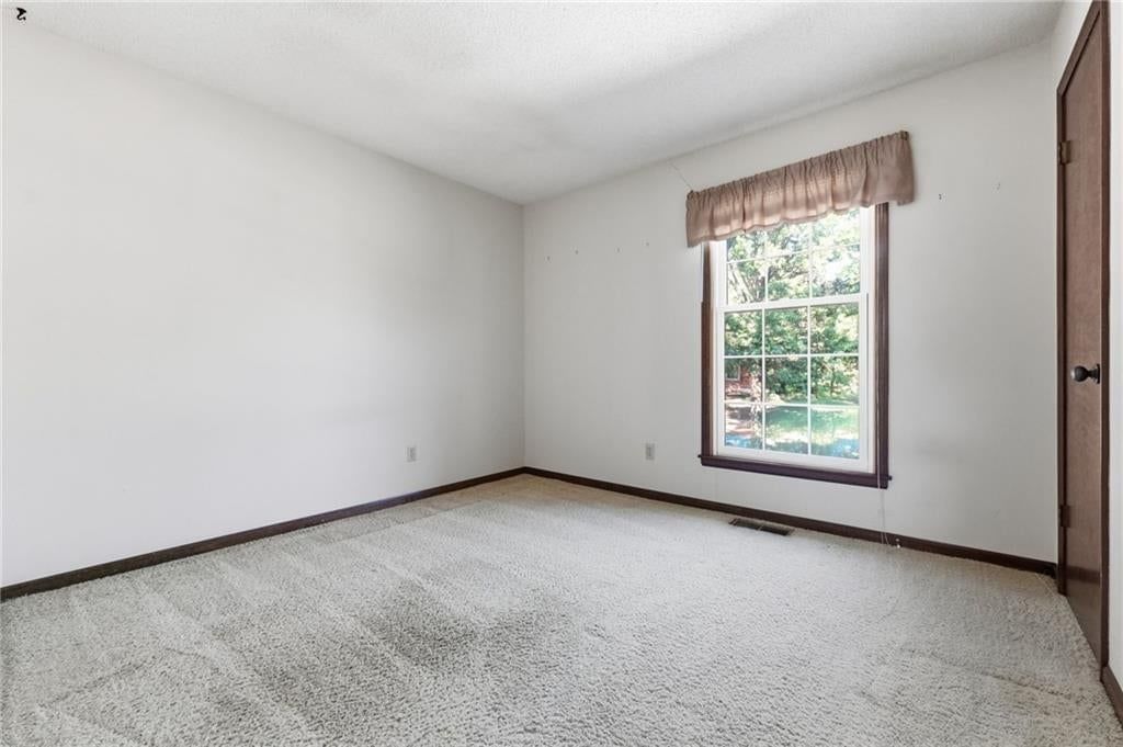 705 Sivley Street — photo 18
