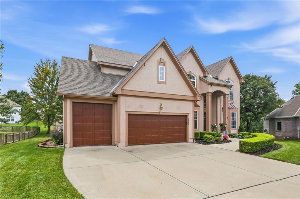 2603 SW Winterbrook Circle SW — photo 2