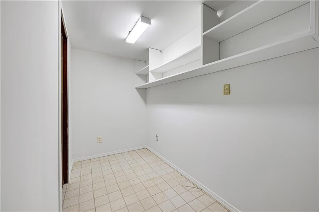 Photo 30 of 38 - 5902 noland Road, Shawnee, KS 66216