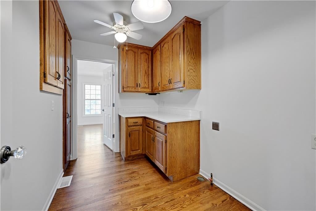 Photo 18 of 38 - 5902 noland Road, Shawnee, KS 66216