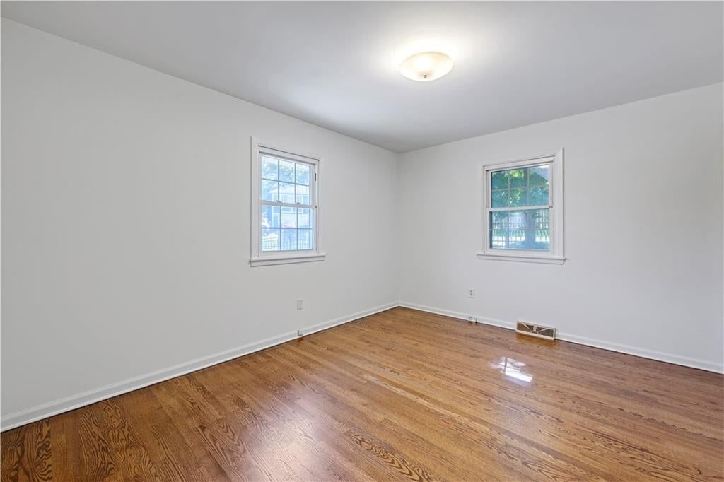 Photo 21 of 38 - 5902 noland Road, Shawnee, KS 66216