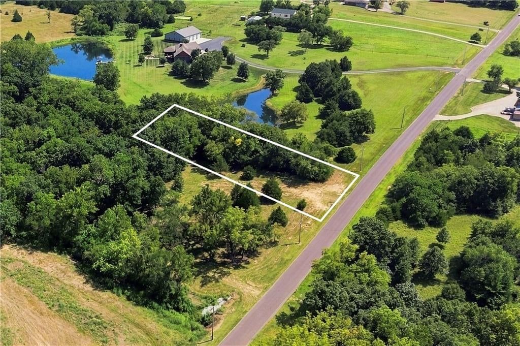LOT 7 178th Street — photo 2