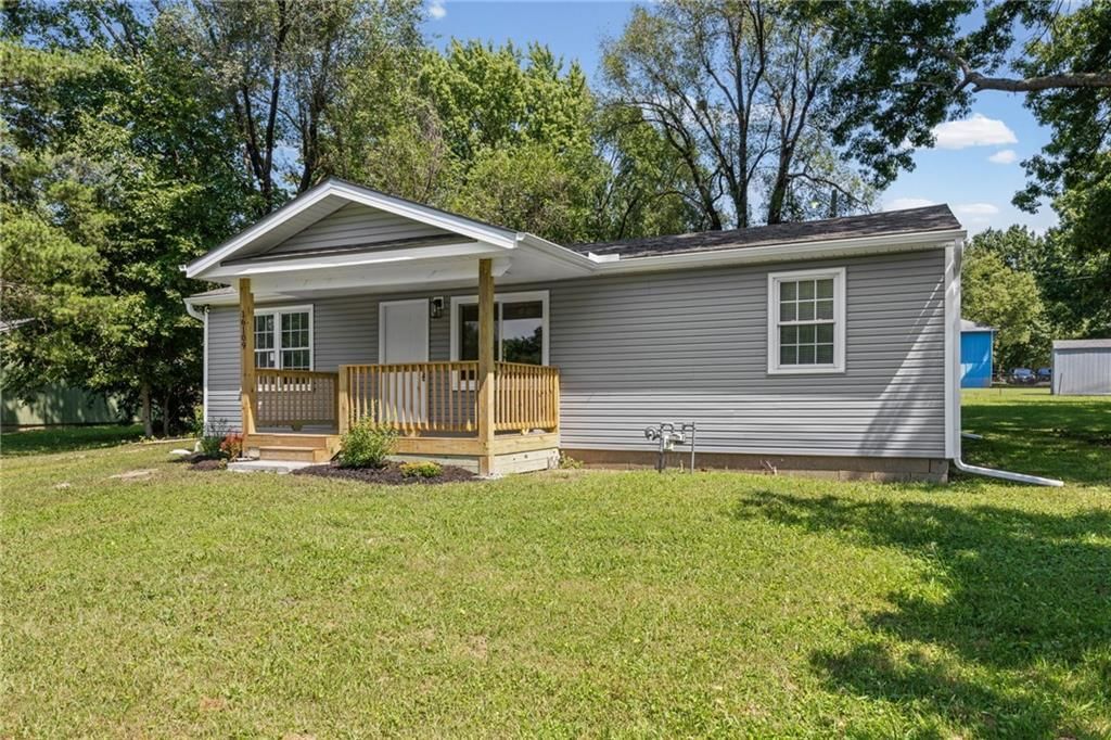 16109 Eastern Avenue, Belton, MO: listing photo 2