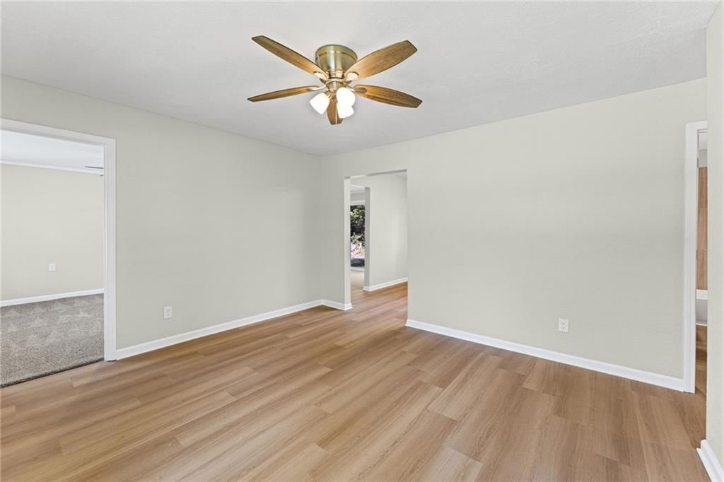 Photo 6 of 29, 16109 Eastern Avenue, Belton, MO 64012