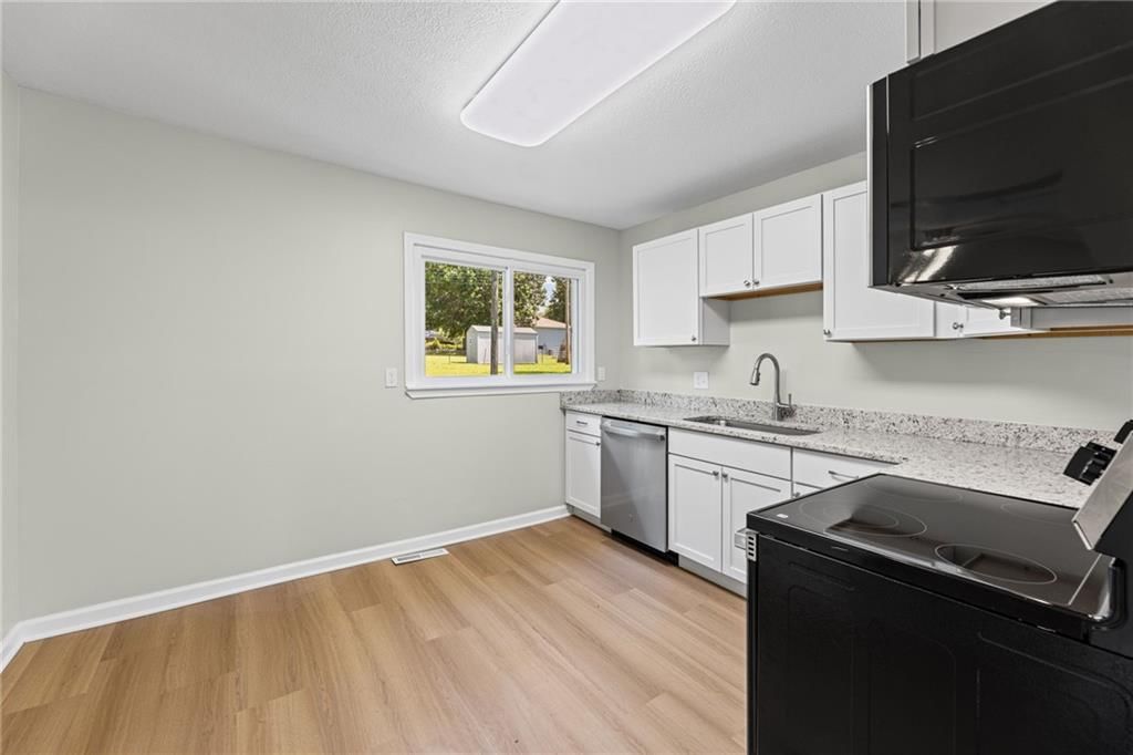 Photo 10 of 29, 16109 Eastern Avenue, Belton, MO 64012