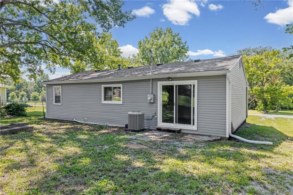 Photo 25 of 29, 16109 Eastern Avenue, Belton, MO 64012