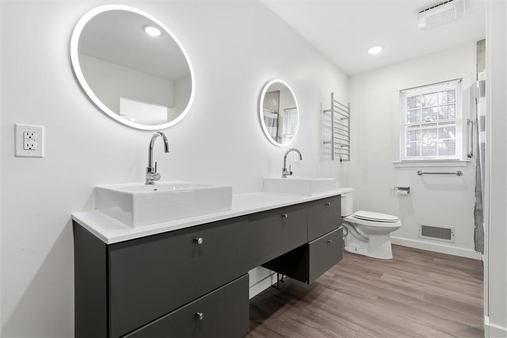 1038 N Woodland Court — photo 17