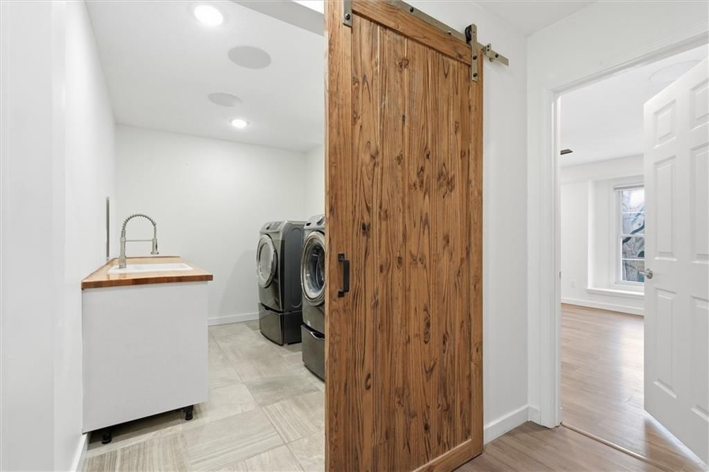 1038 N Woodland Court — photo 19