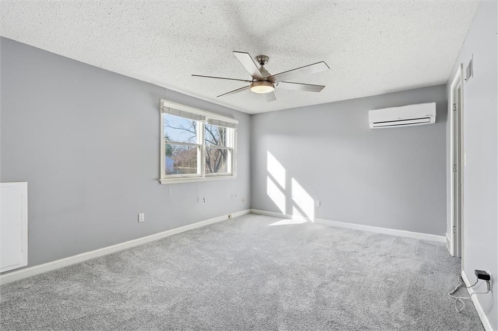 1038 N Woodland Court — photo 21