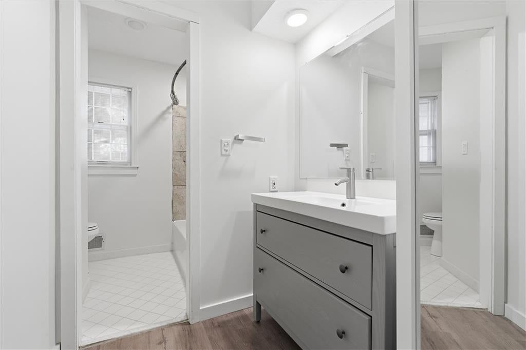 1038 N Woodland Court — photo 22