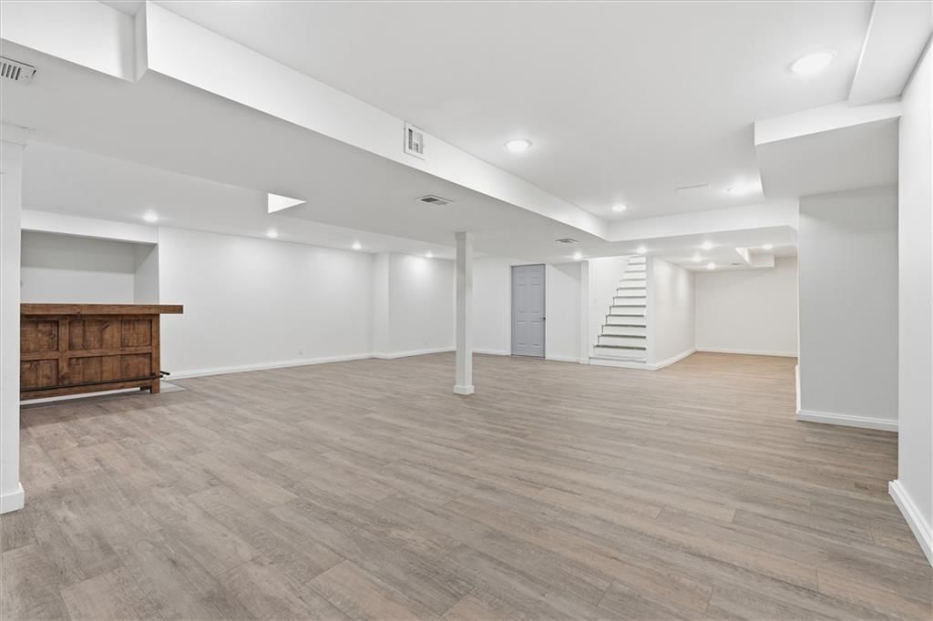 1038 N Woodland Court — photo 27