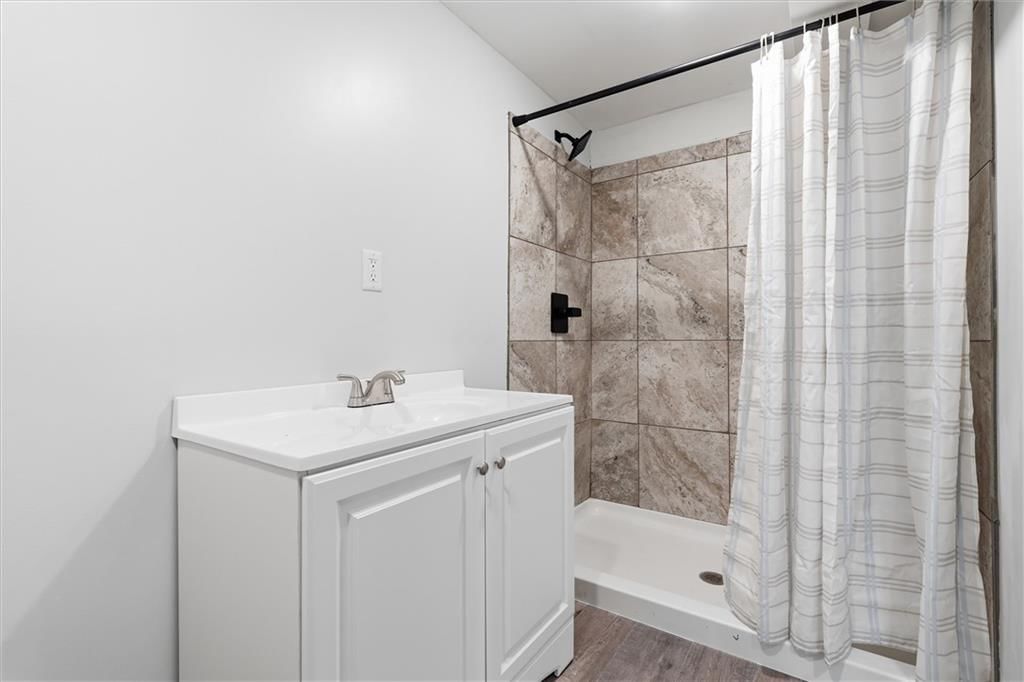1038 N Woodland Court — photo 34