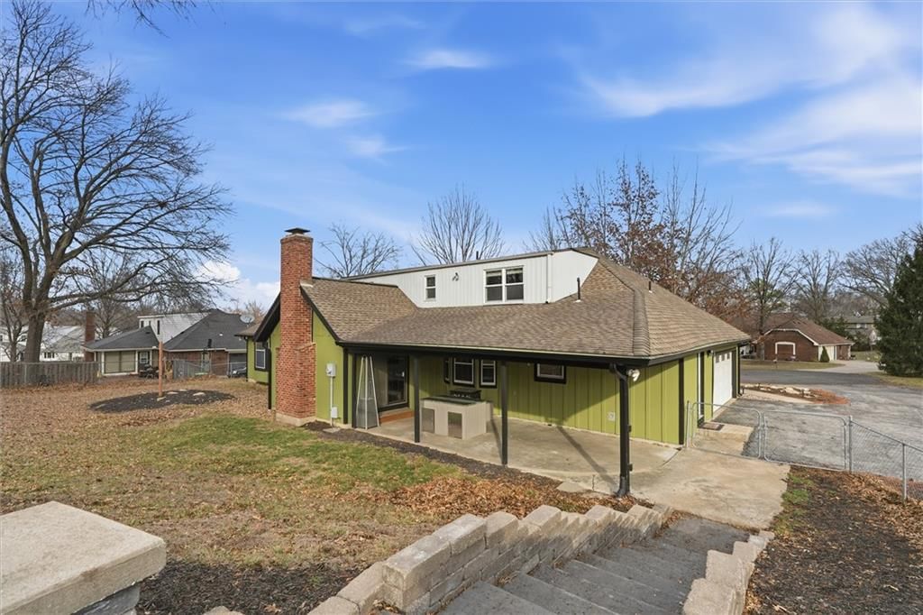1038 N Woodland Court — photo 37