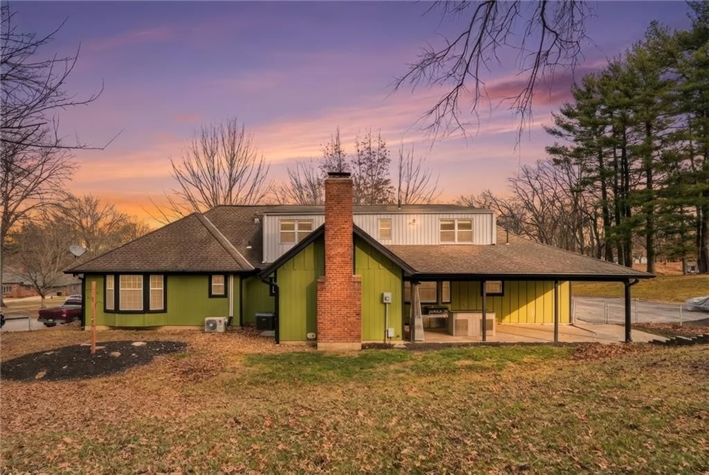 1038 N Woodland Court — photo 38