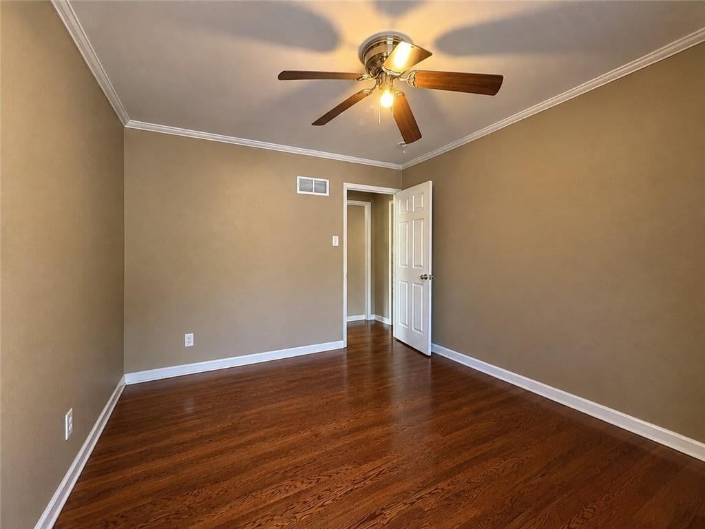 Photo 15 of 24 - 7504 Overton Avenue, Raytown, MO 64138