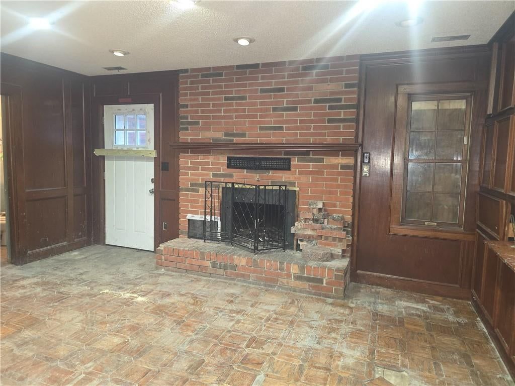 321 W Broadway Avenue — photo 6