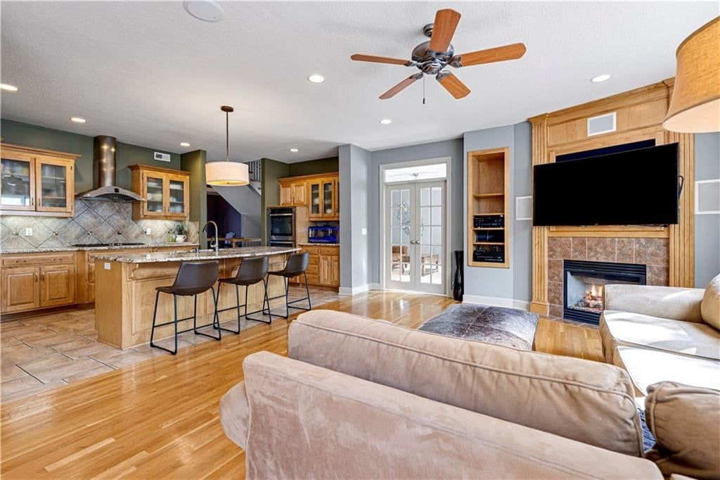 16420 Rosewood Street — photo 17