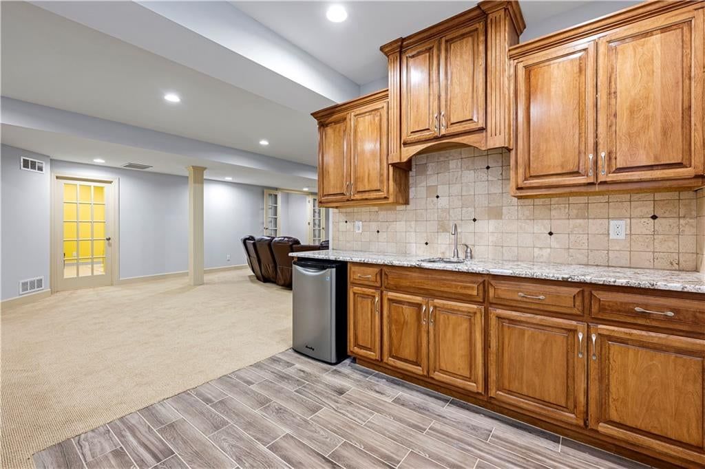 16420 Rosewood Street — photo 38