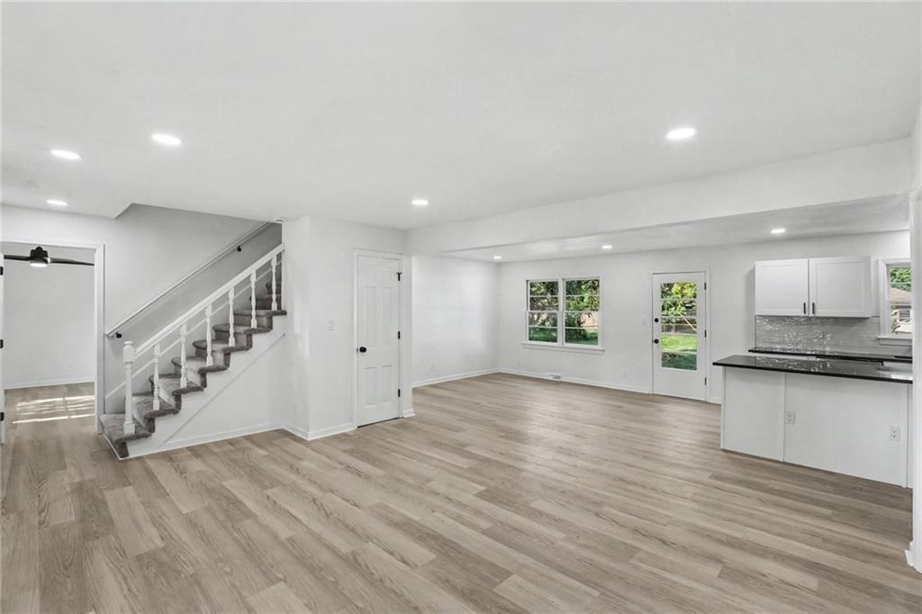 610 NE Magnolia Street — photo 5