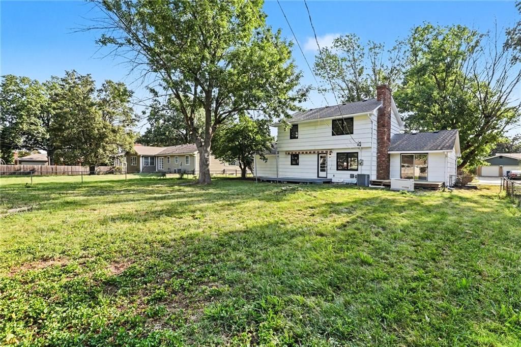 610 NE Magnolia Street — photo 24
