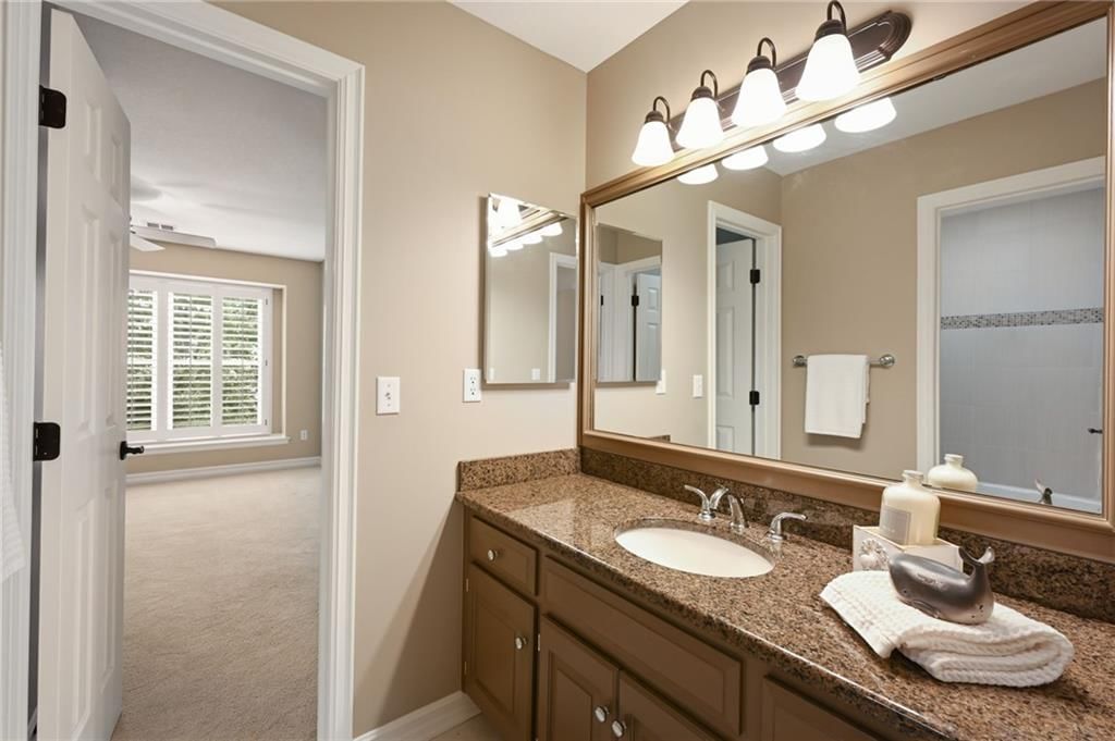 8217 W 146th Terrace — photo 35