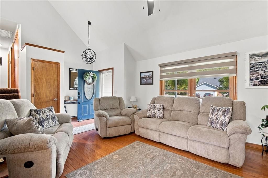 Photo 5 of 43 - 9801 NW 86th Street, Kansas City, MO 64153