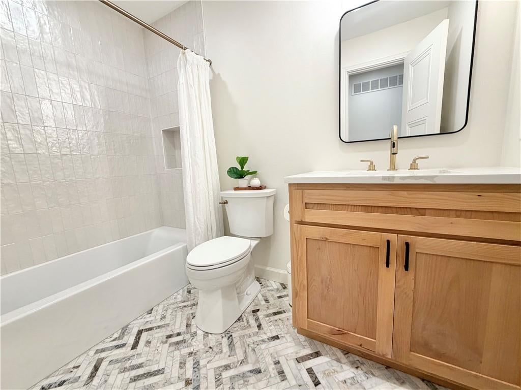 1107 Country Club Drive — photo 19