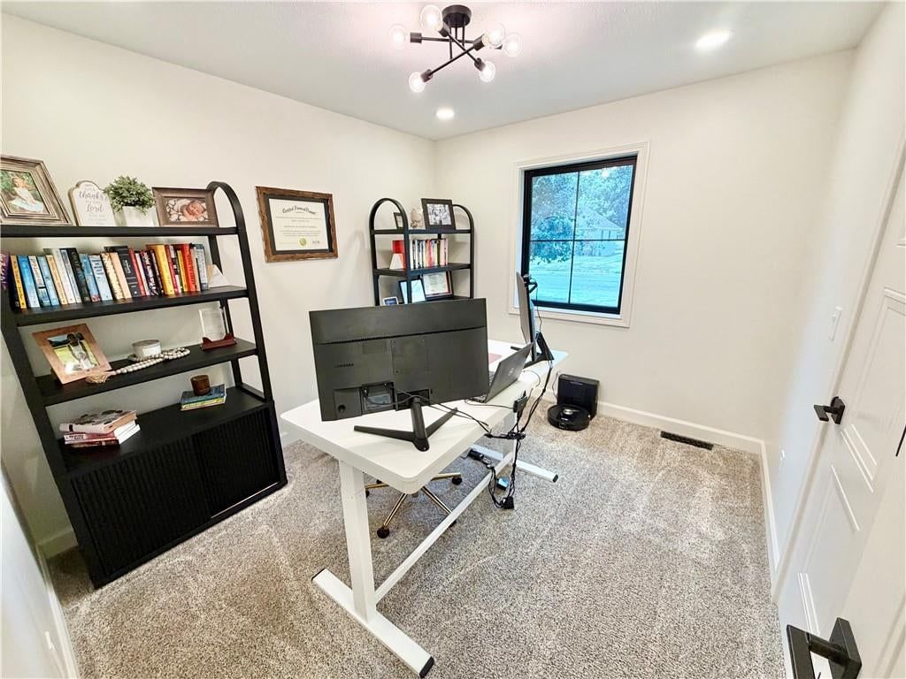 1107 Country Club Drive — photo 21