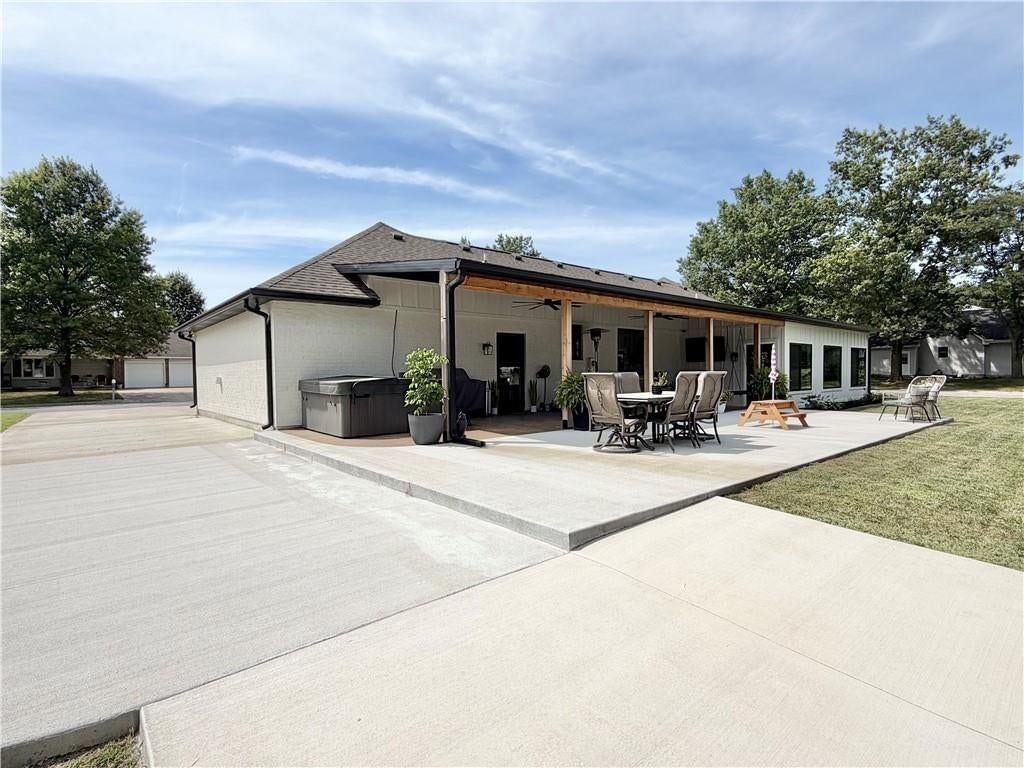 1107 Country Club Drive — photo 41