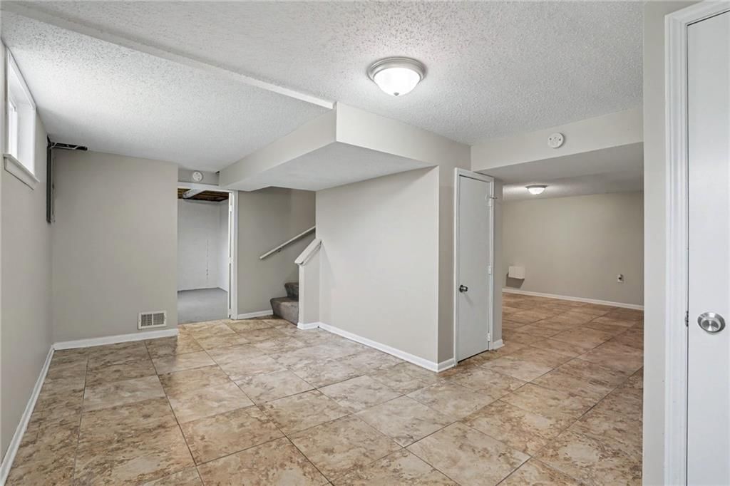 3608 N Euclid Avenue — photo 3