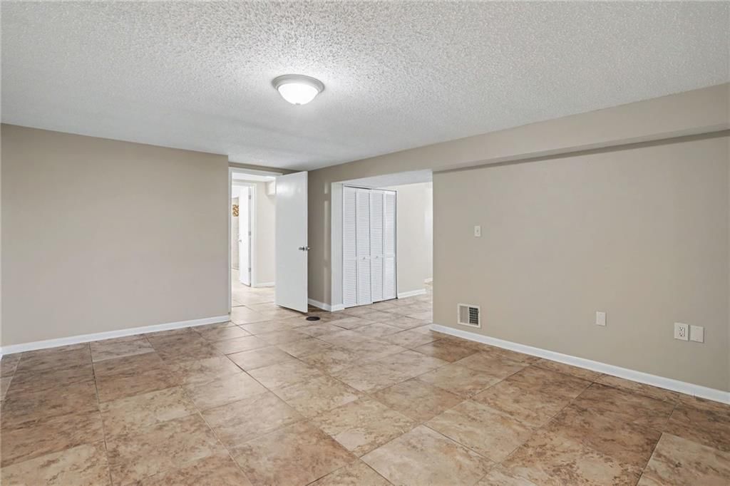 3608 N Euclid Avenue — photo 4