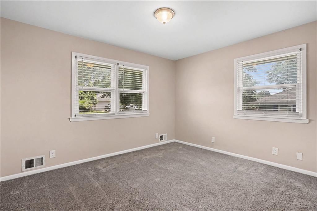 3608 N Euclid Avenue — photo 8