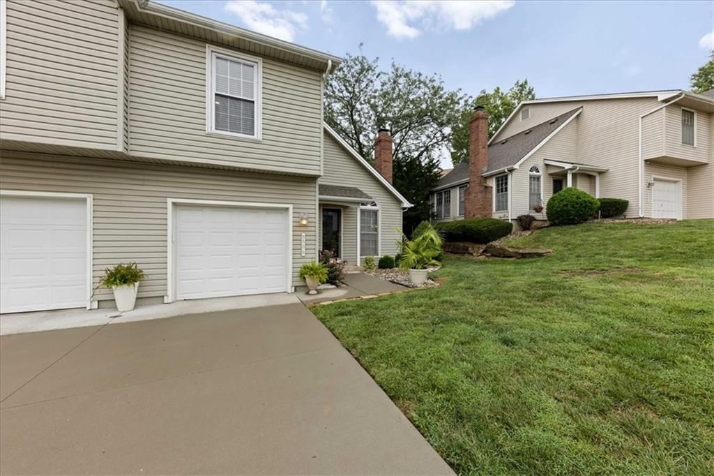 8506 W 109th Terrace — photo 6