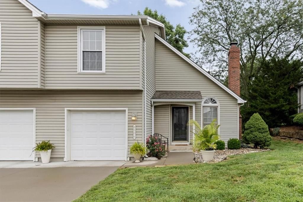 8506 W 109th Terrace, Overland Park, KS
