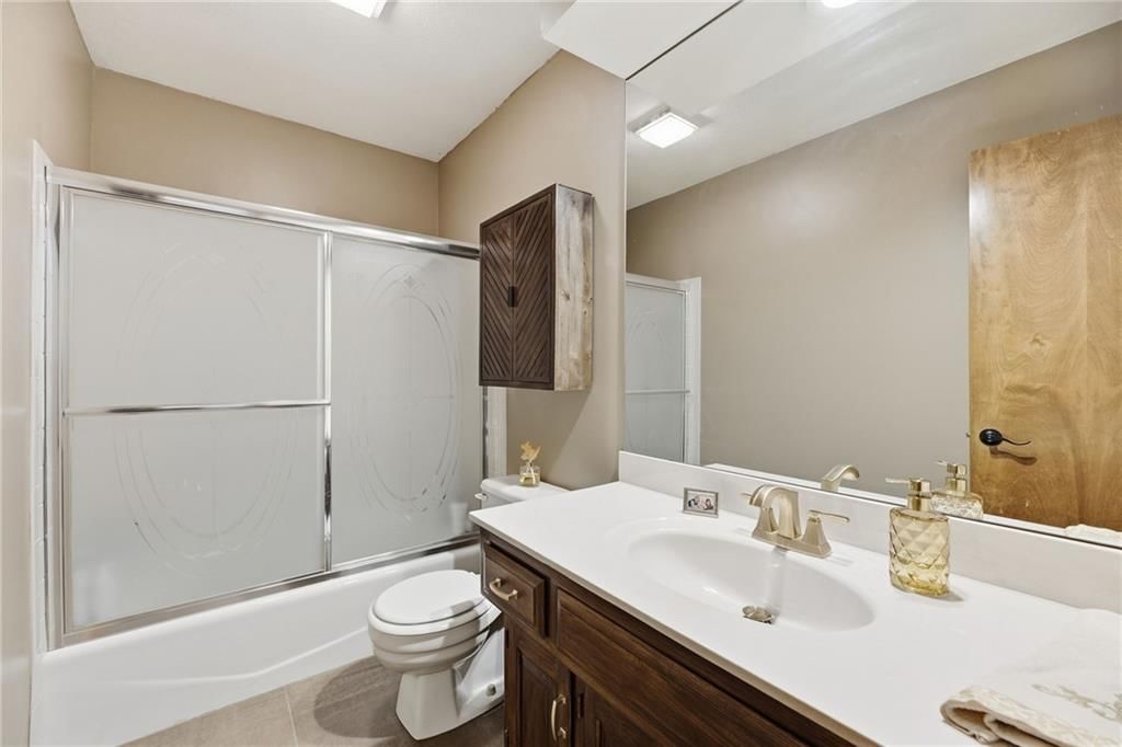 8592 Caenen Lake Court — photo 7