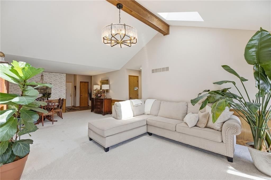 8592 Caenen Lake Court — photo 9
