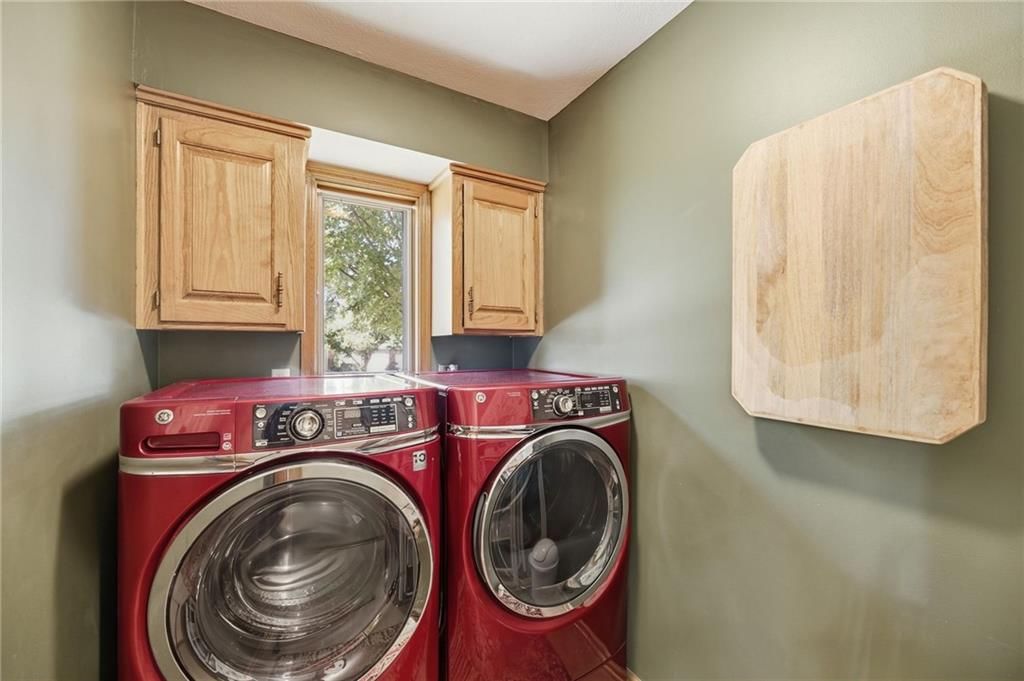 8592 Caenen Lake Court — photo 19