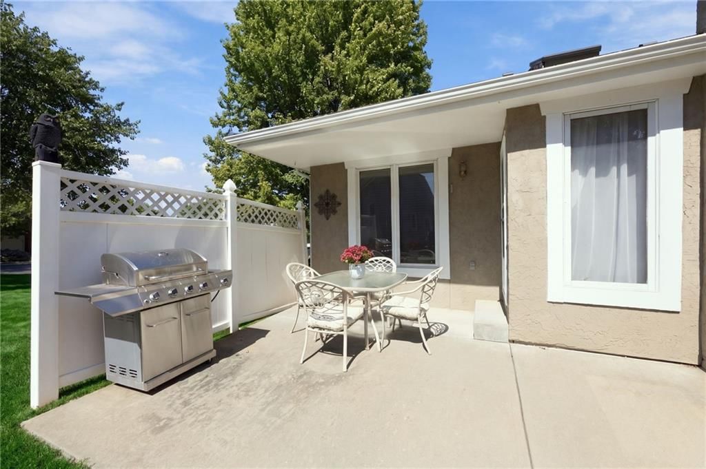 8592 Caenen Lake Court — photo 36
